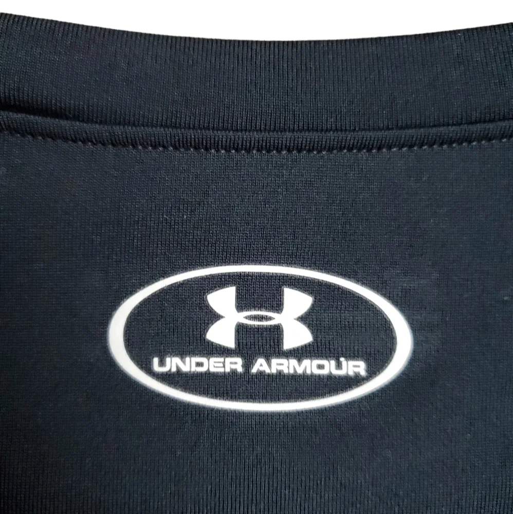 3/$30 Under Armour • Long Sleeve Shirt - Picture 4 of 5